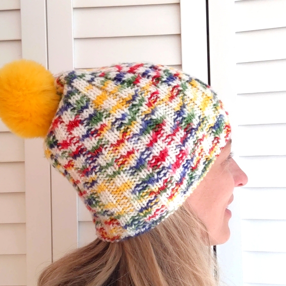 HBC Stripes Pom Pom Toque and Mitts - Picture 14 of 15